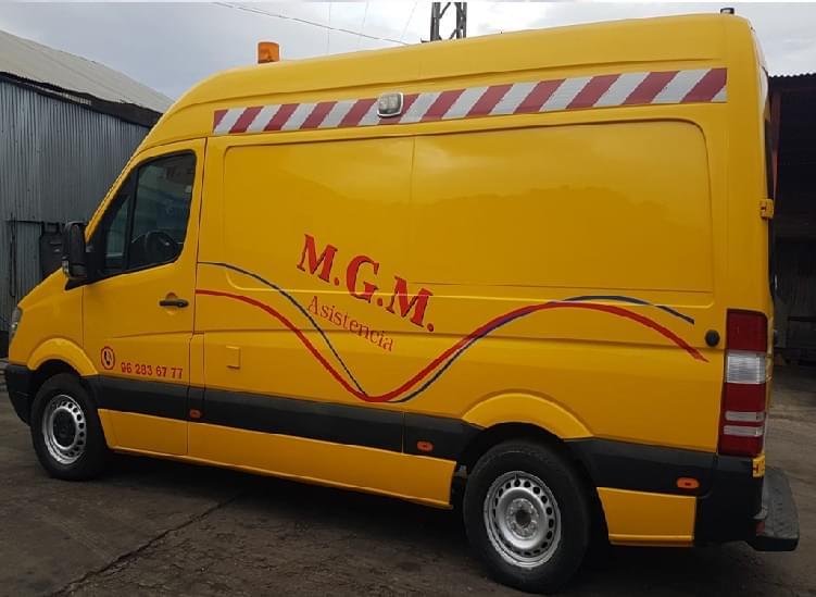 Vehículo taller de M.G.M. Asistencia, S.L. en servicio